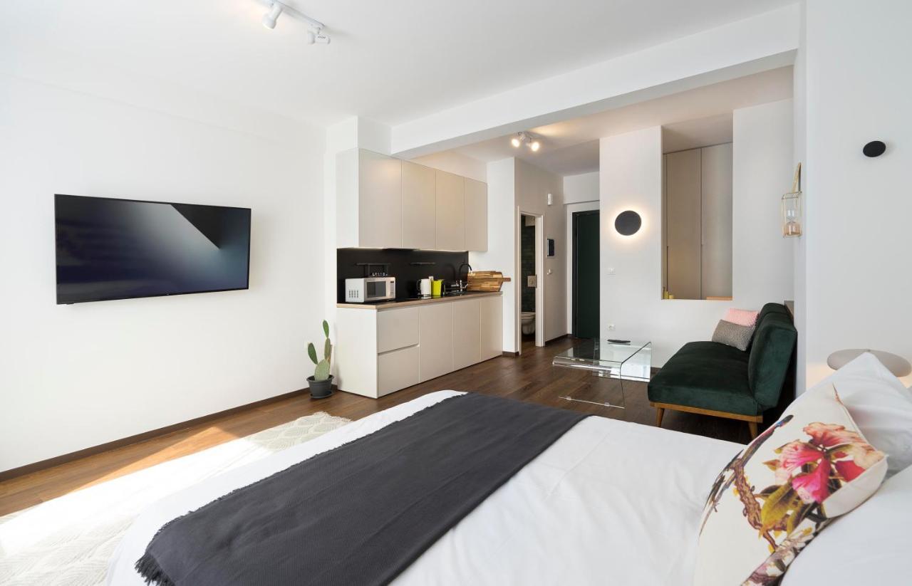 Athens' Best Location- Stunning & Spacious Studio Exteriör bild